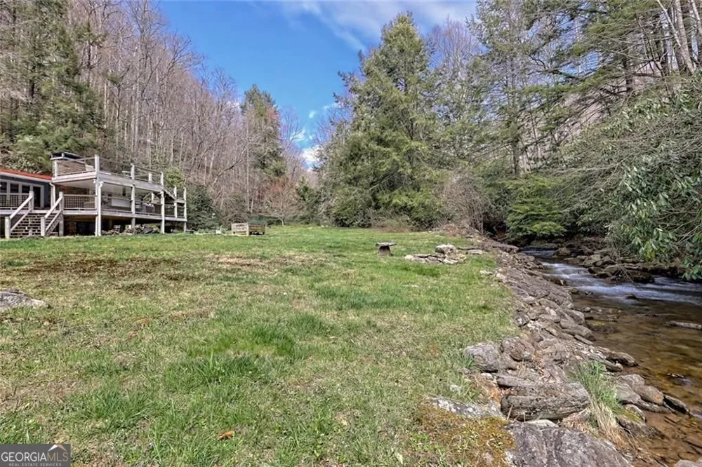 2960 Tate City RD Hayesville, NC 28904