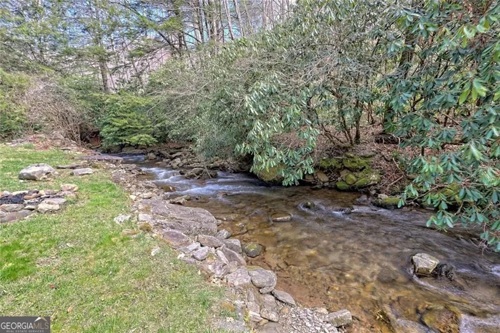 2960 Tate City RD Hayesville, NC 28904