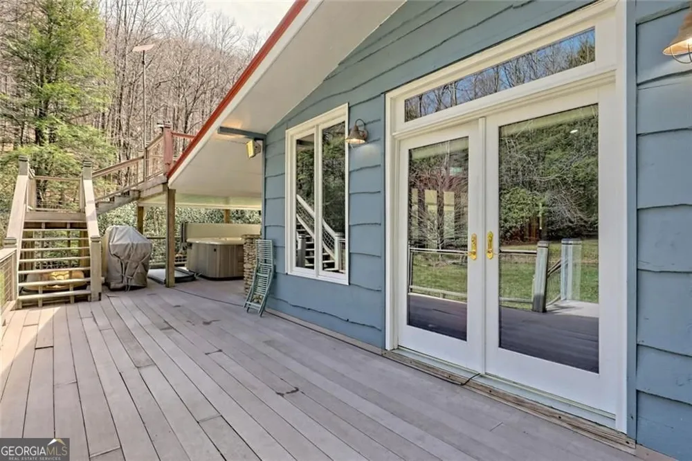 2960 Tate City RD Hayesville, NC 28904