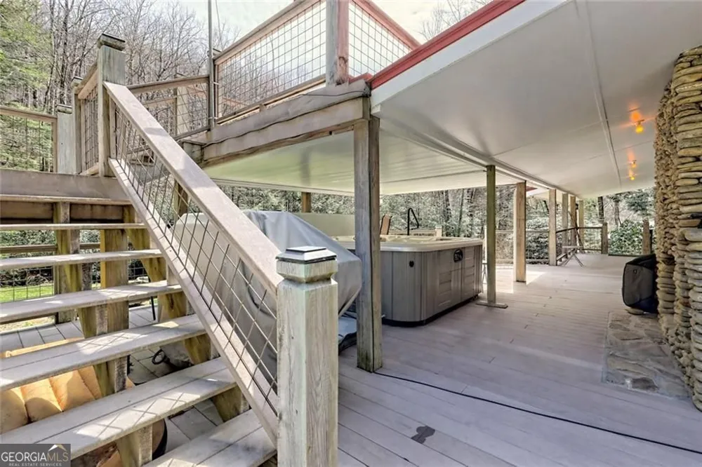 2960 Tate City RD Hayesville, NC 28904