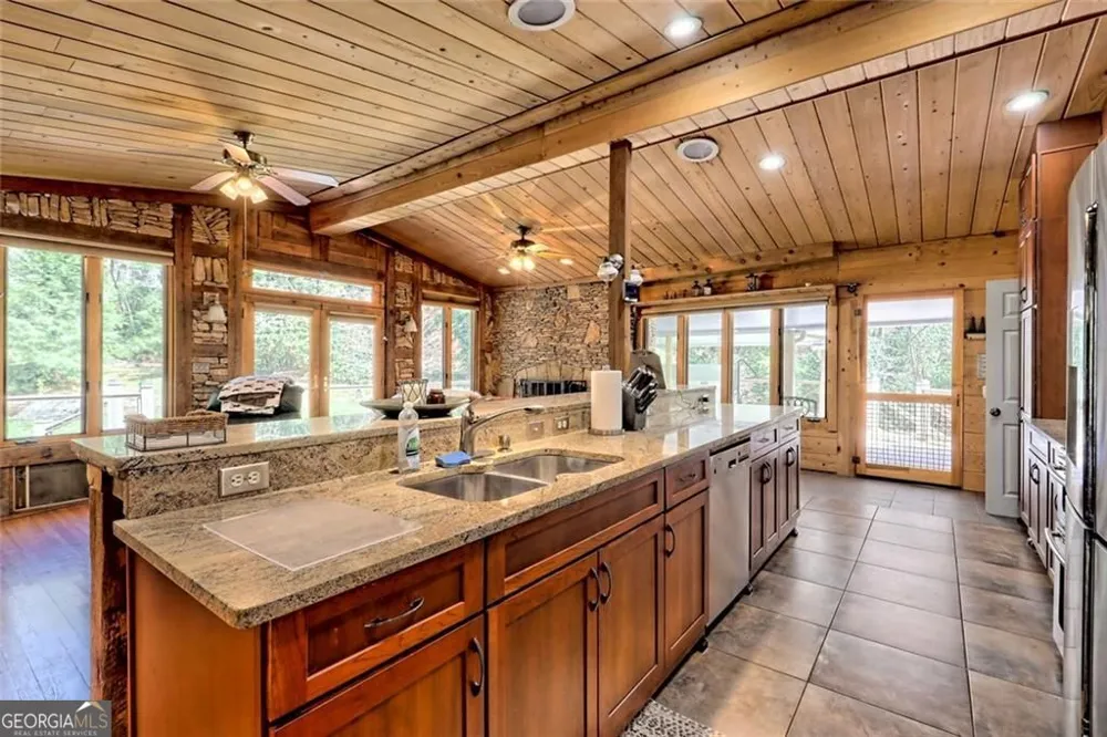 2960 Tate City RD Hayesville, NC 28904
