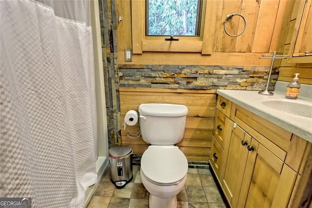 2960 Tate City RD Hayesville, NC 28904