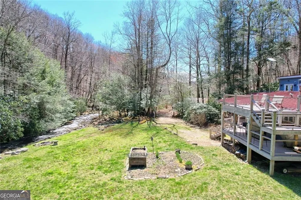 2960 Tate City RD Hayesville, NC 28904