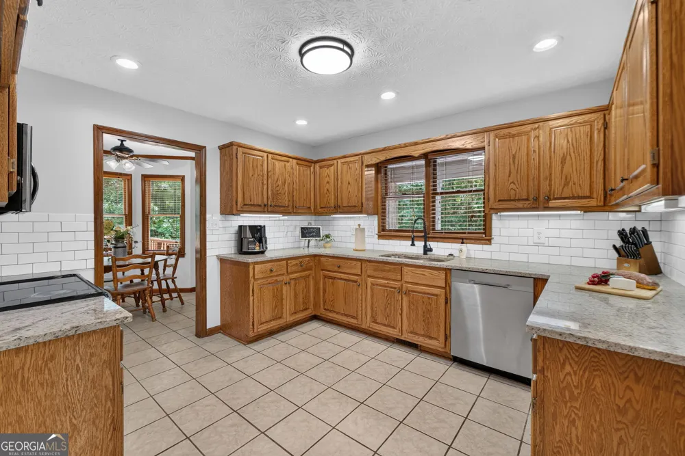 421 S Mount Carmel RD McDonough, GA 30253
