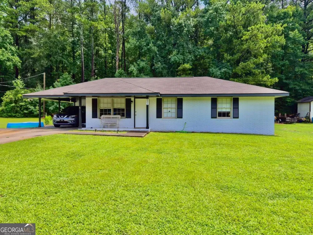 122 Longstreet CIR Oxford, GA 30054