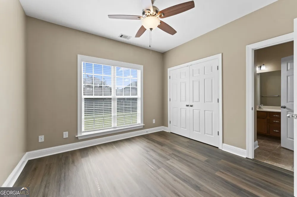 102 Rosemary CT Warner Robins, GA 31088