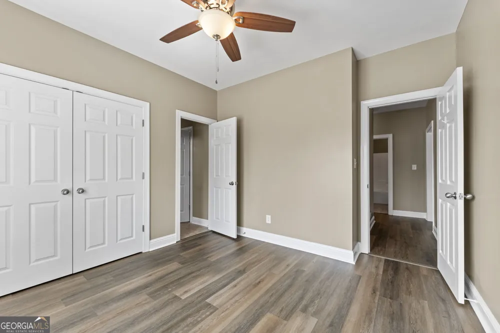 102 Rosemary CT Warner Robins, GA 31088