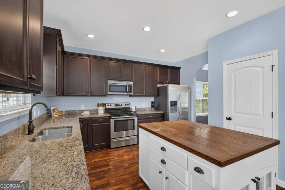 431 Sunbury DR Richmond Hill, GA 31324