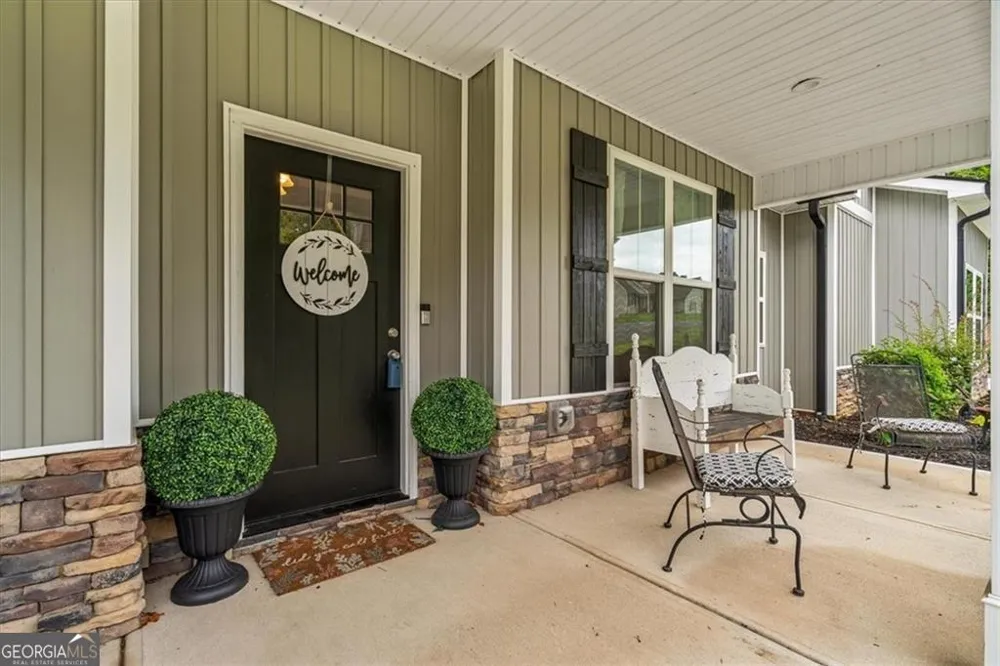 499 Oakland DR SE Calhoun, GA 30701