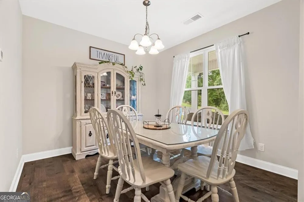 499 Oakland DR SE Calhoun, GA 30701