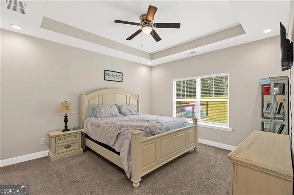 499 Oakland DR SE Calhoun, GA 30701