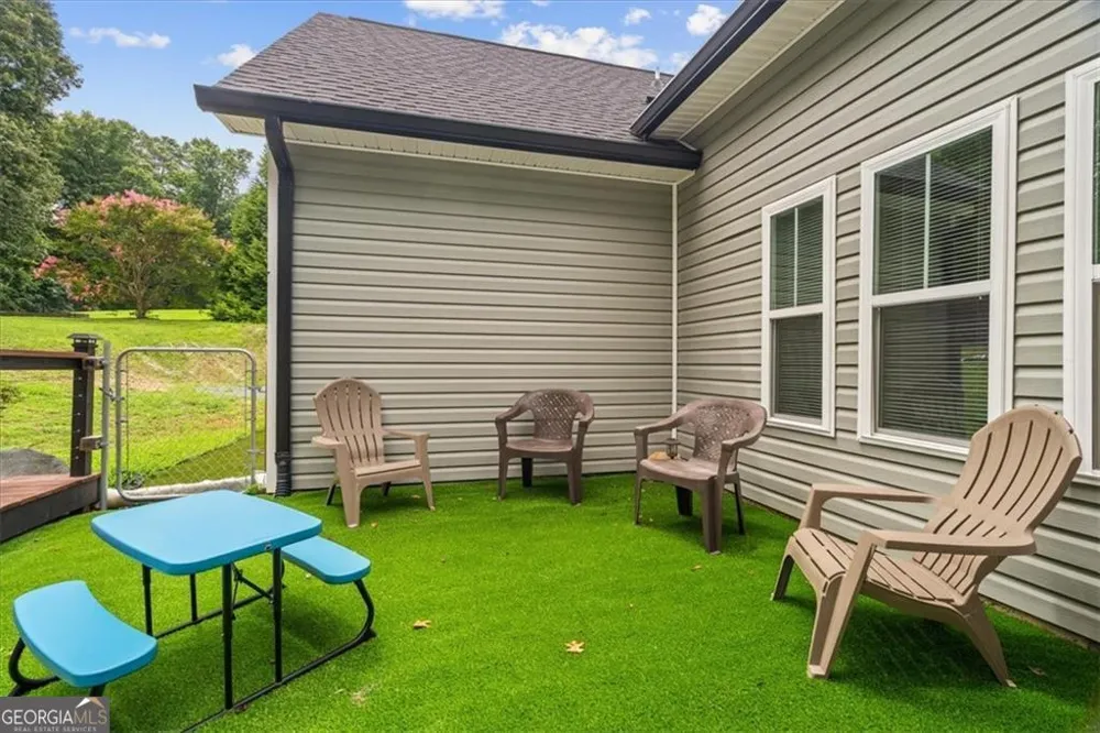 499 Oakland DR SE Calhoun, GA 30701