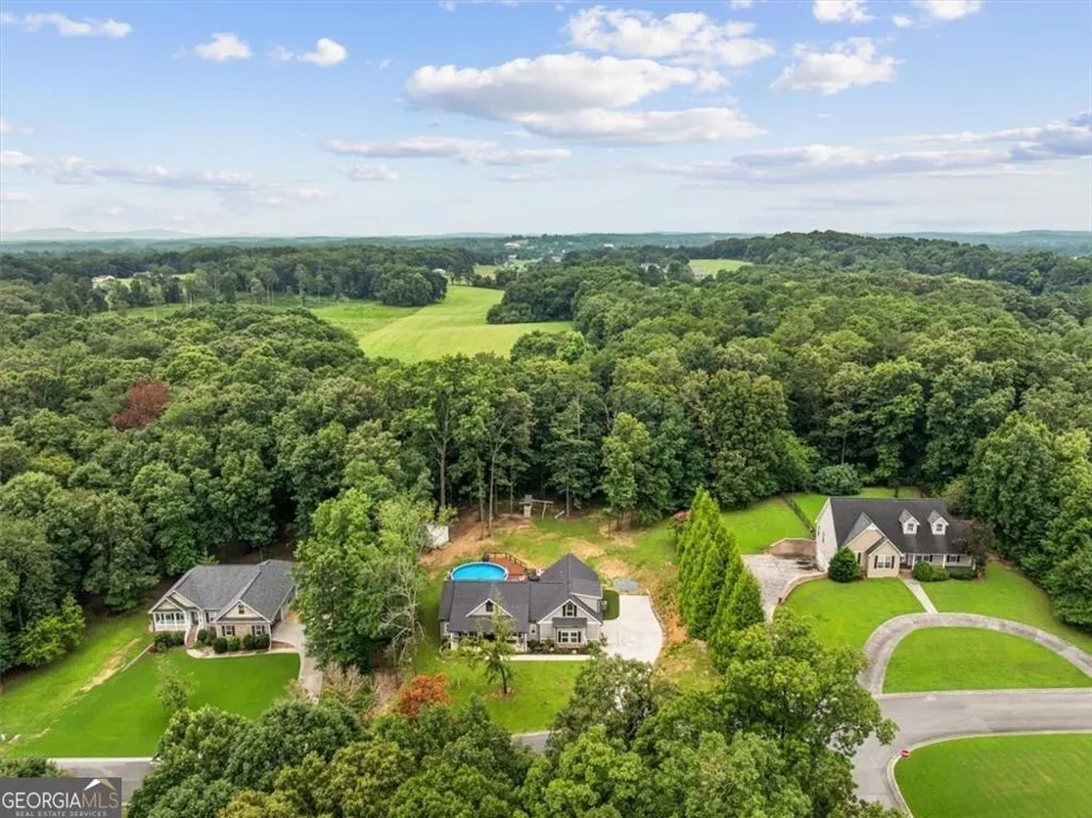 499 Oakland DR SE Calhoun, GA 30701
