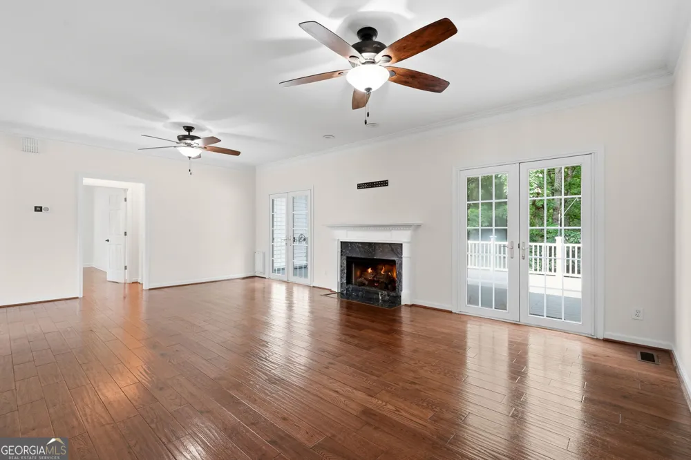 124 Golden Autumn DR Dahlonega, GA 30533
