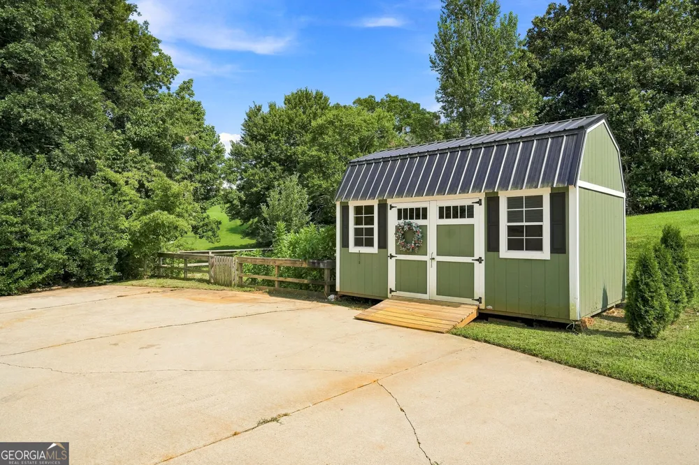124 Golden Autumn DR Dahlonega, GA 30533