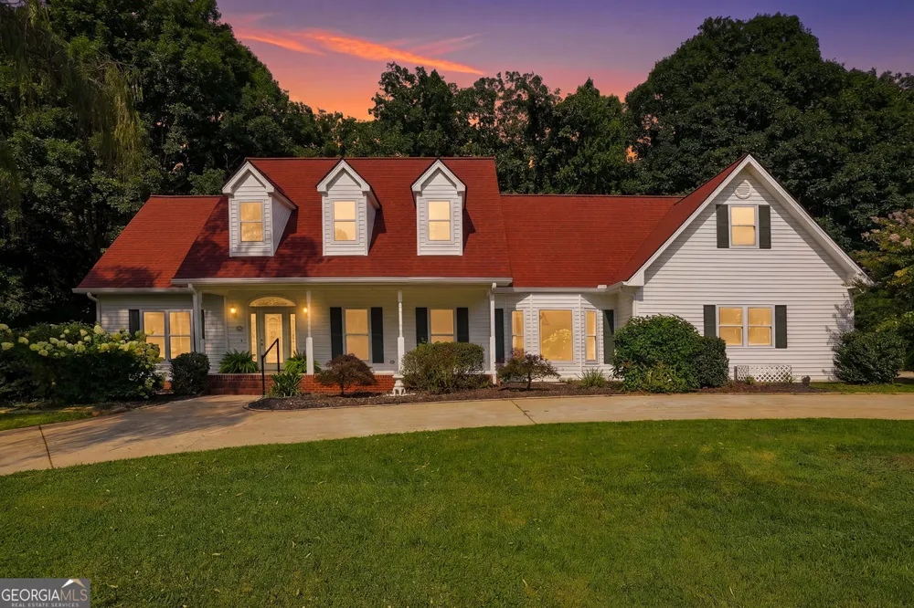 124 Golden Autumn DR Dahlonega, GA 30533