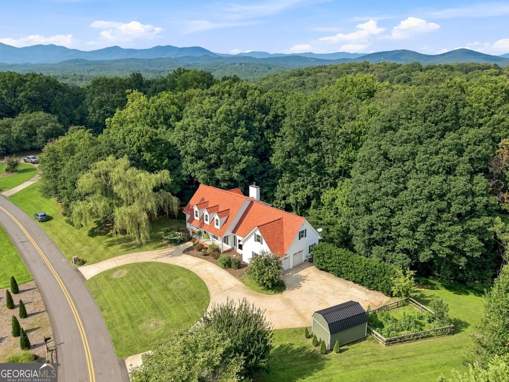 124 Golden Autumn DR Dahlonega, GA 30533