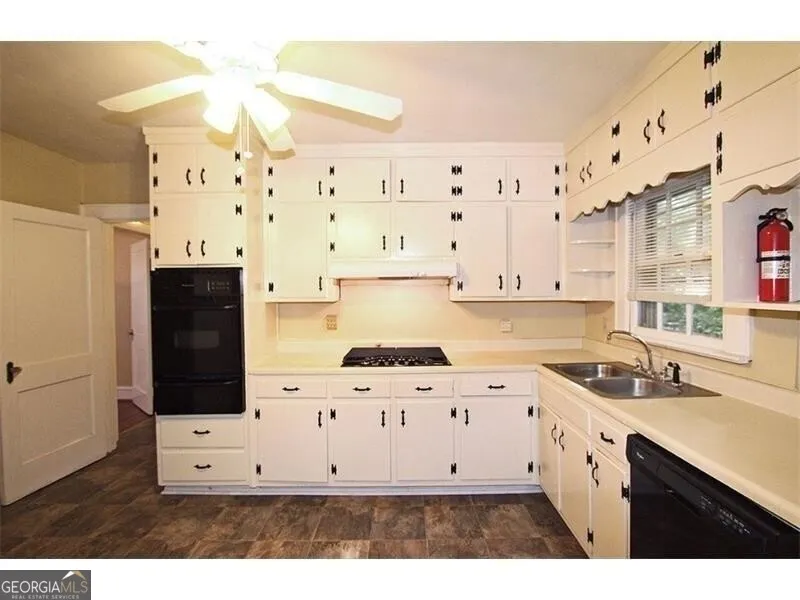 3461 Lee ST College Park, GA 30337