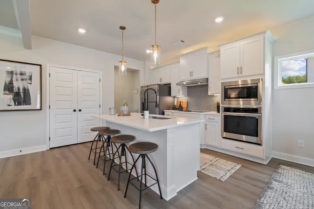 33 Butternut WAY Auburn, GA 30011