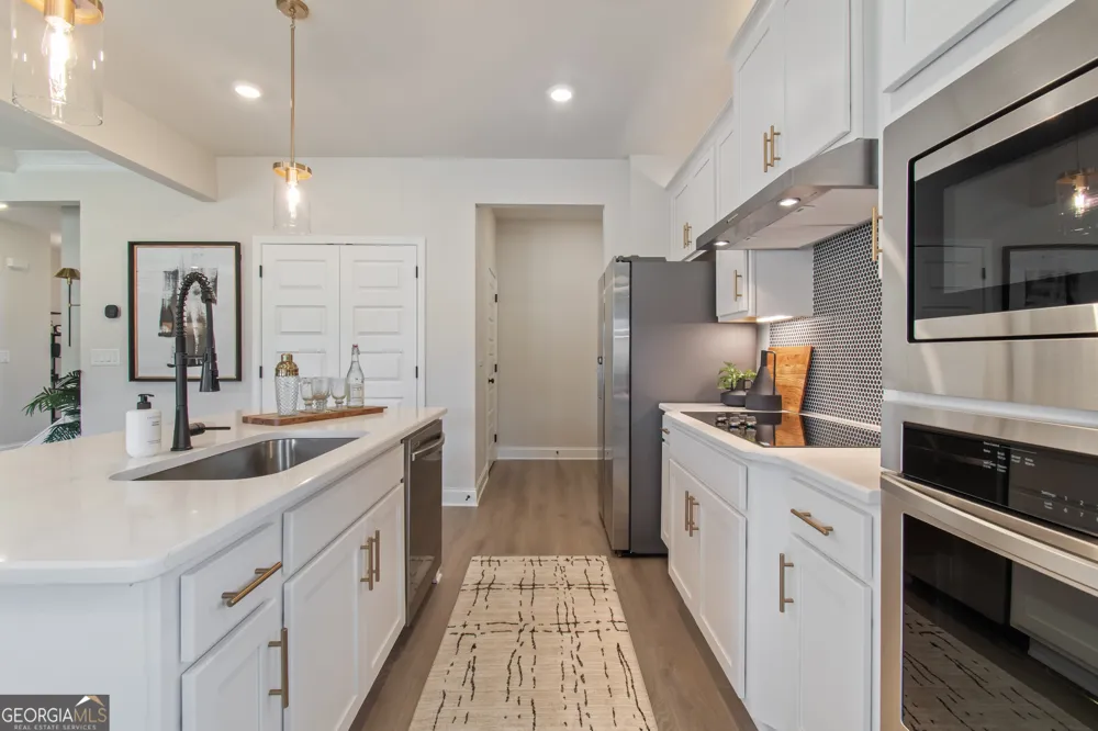 33 Butternut WAY Auburn, GA 30011