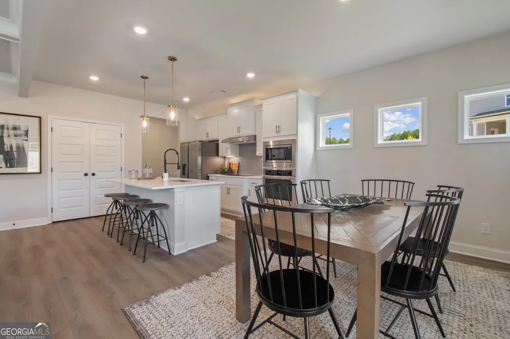 33 Butternut WAY Auburn, GA 30011