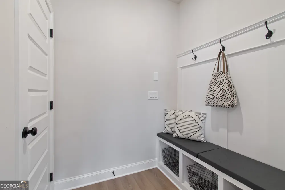 33 Butternut WAY Auburn, GA 30011