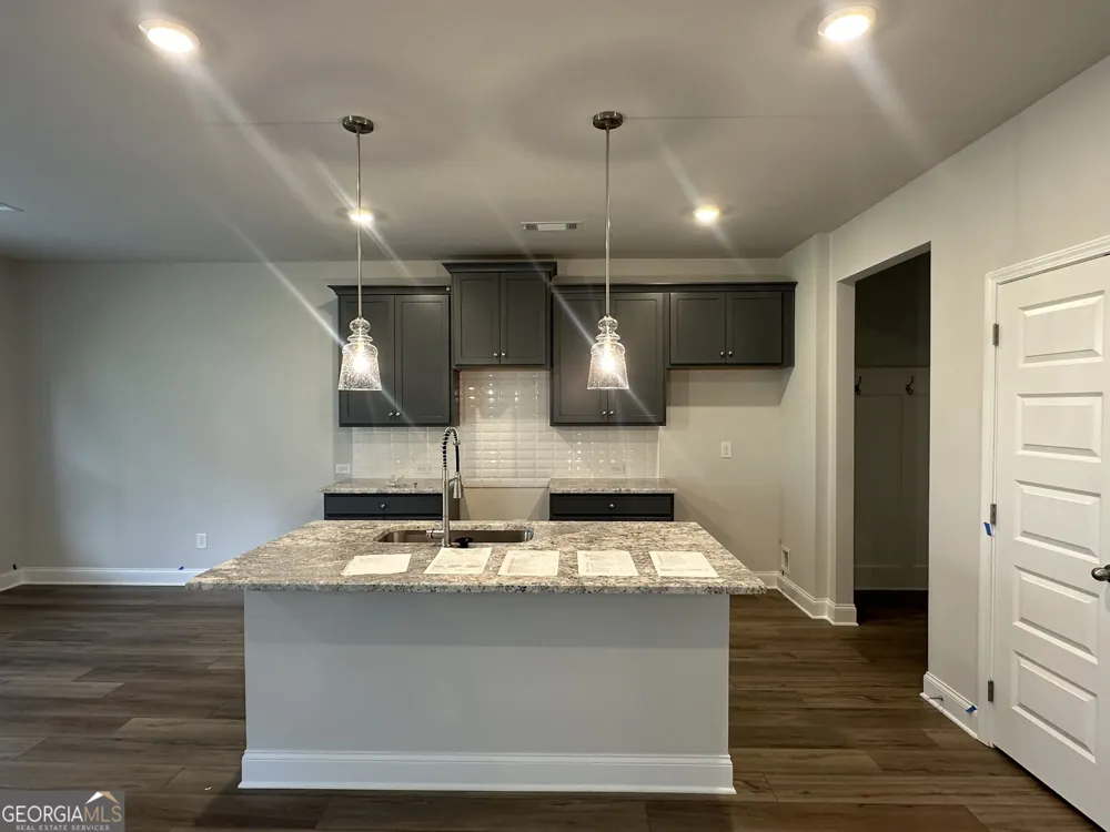 33 Butternut WAY Auburn, GA 30011