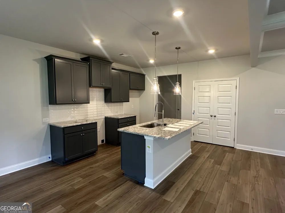 33 Butternut WAY Auburn, GA 30011