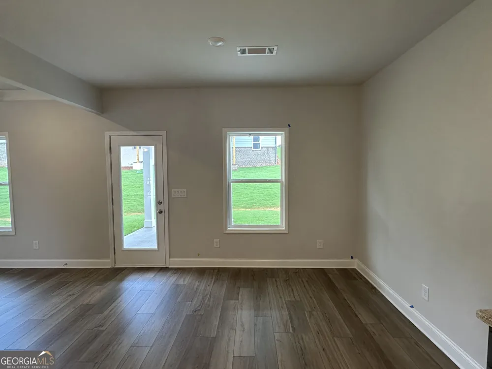 33 Butternut WAY Auburn, GA 30011
