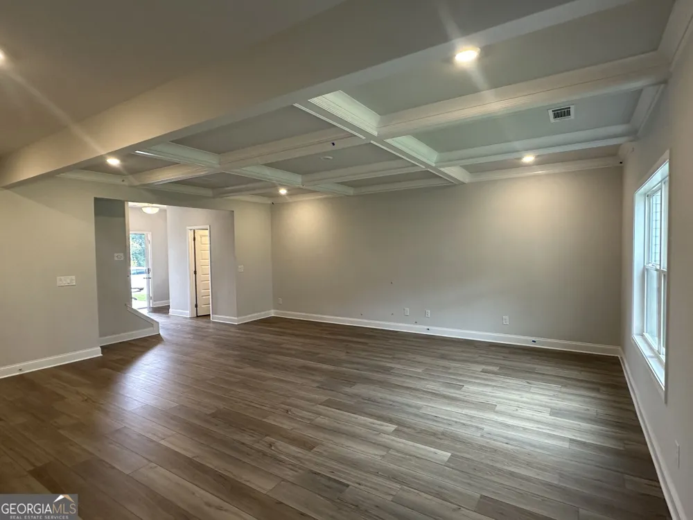 33 Butternut WAY Auburn, GA 30011