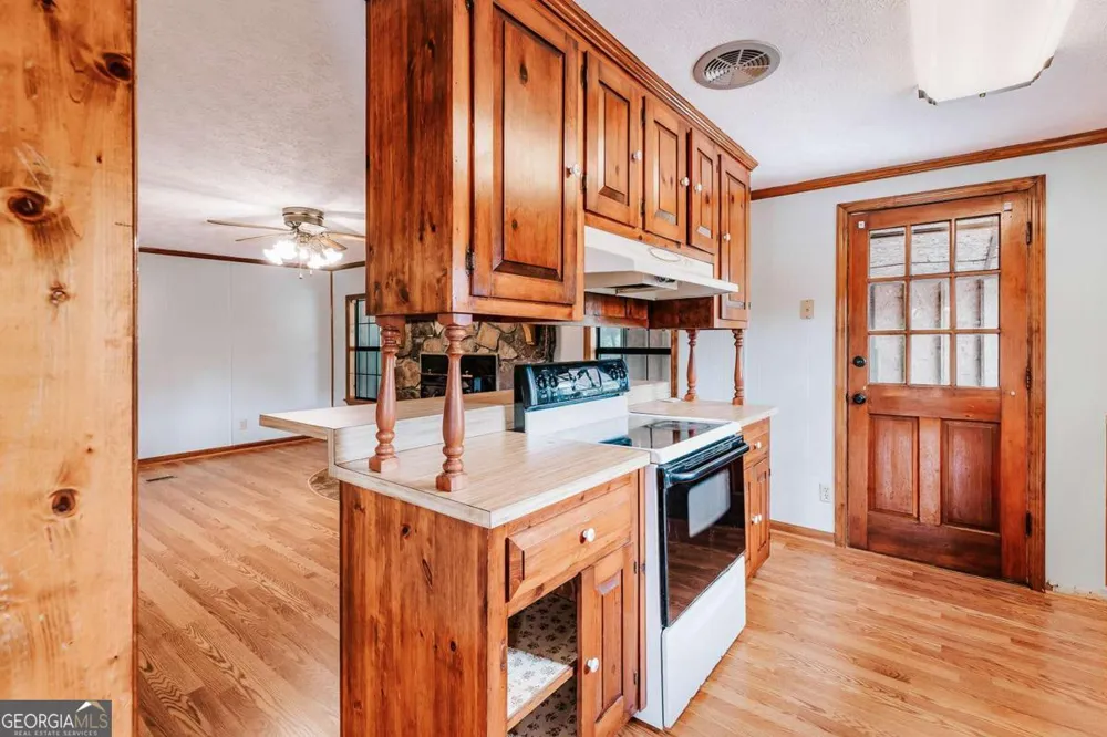 621 Elberton RD Lexington, GA 30648