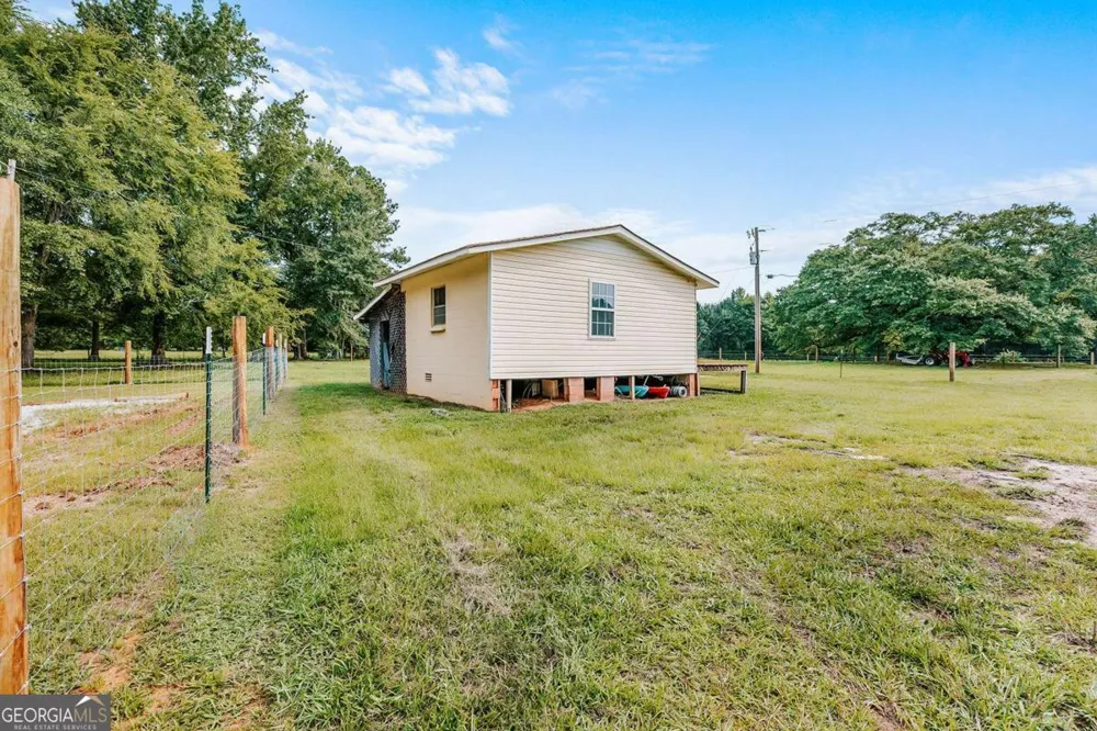 621 Elberton RD Lexington, GA 30648
