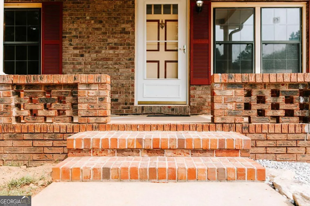 621 Elberton RD Lexington, GA 30648
