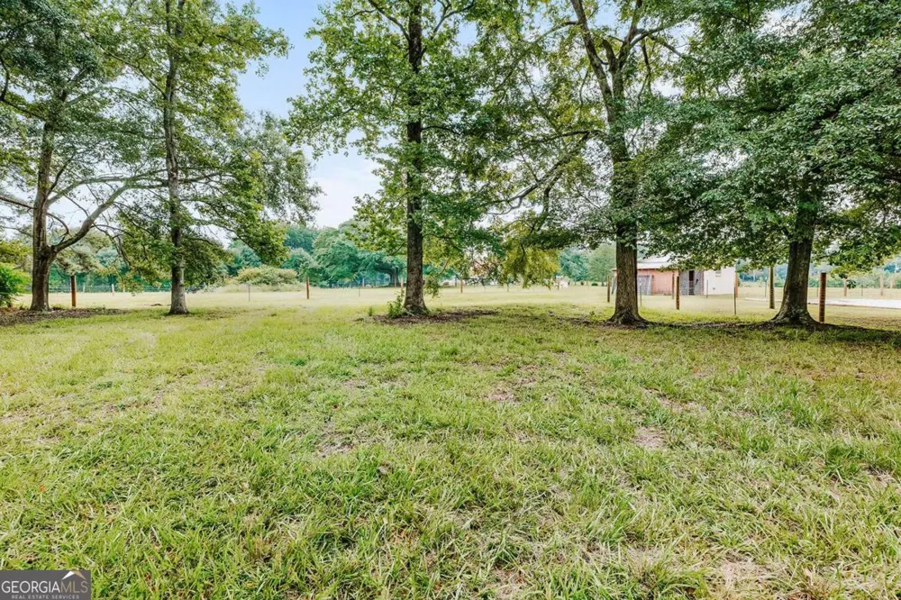 621 Elberton RD Lexington, GA 30648
