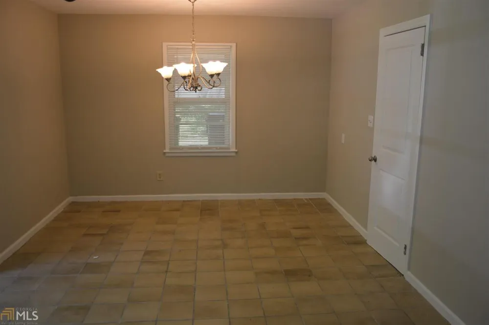 2336 Bonner RD East Point, GA 30344