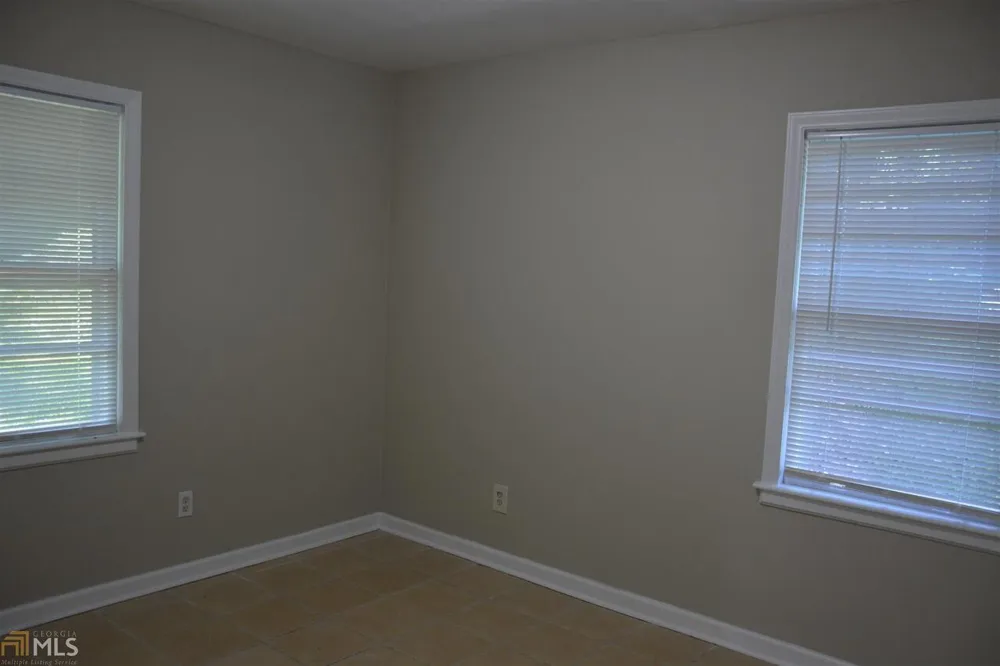 2336 Bonner RD East Point, GA 30344