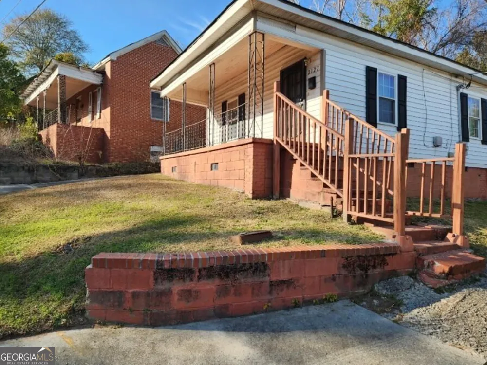 2127 Walnut ST Macon, GA 31204