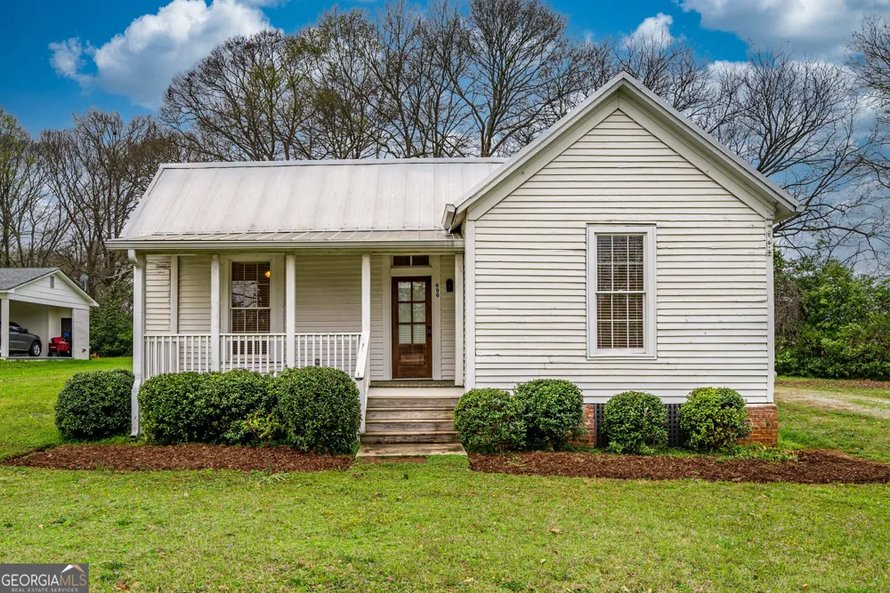 696 North AVE Madison, GA 30650