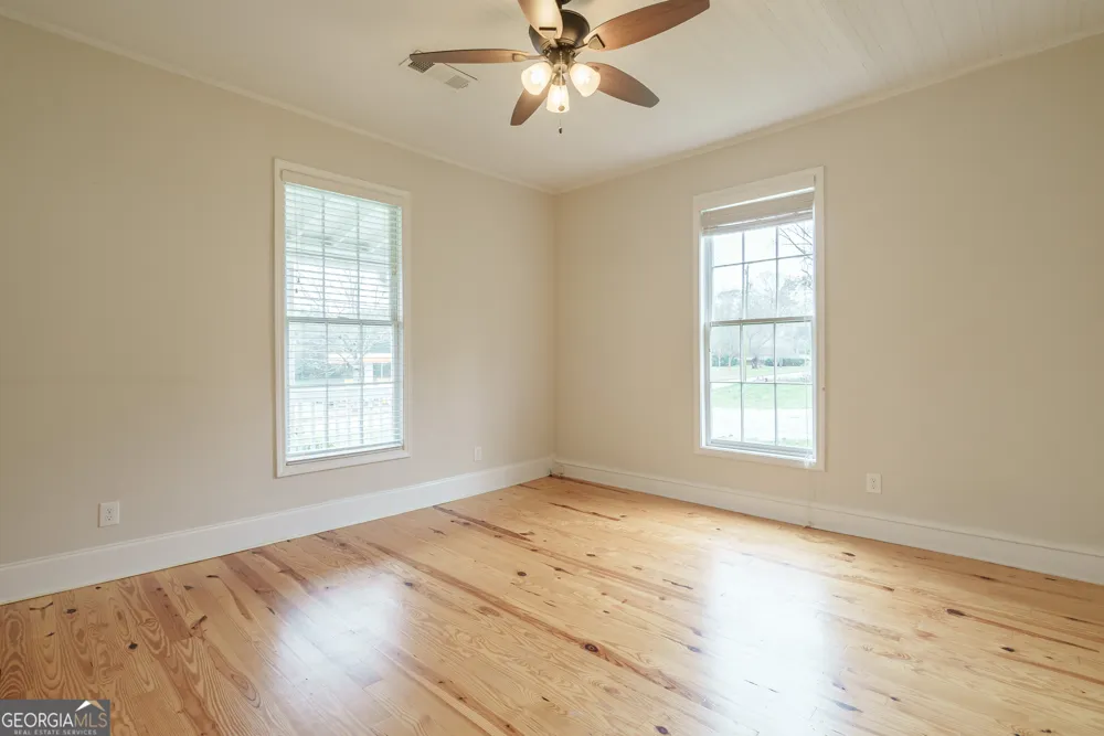 696 North AVE Madison, GA 30650