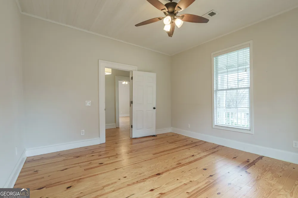 696 North AVE Madison, GA 30650