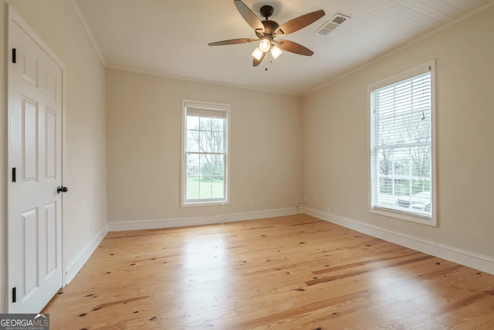 696 North AVE Madison, GA 30650