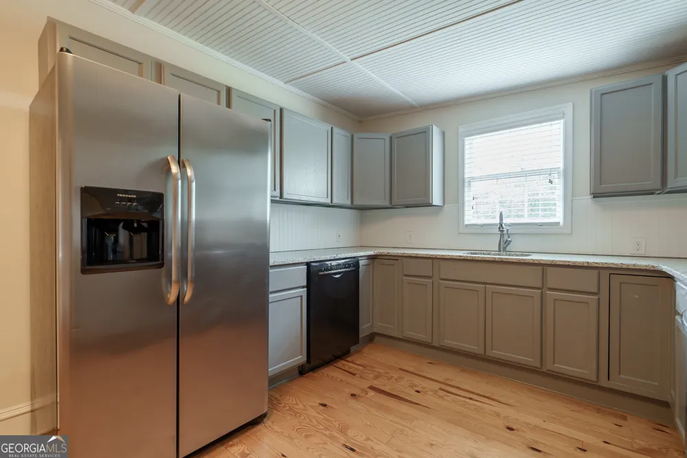 696 North AVE Madison, GA 30650
