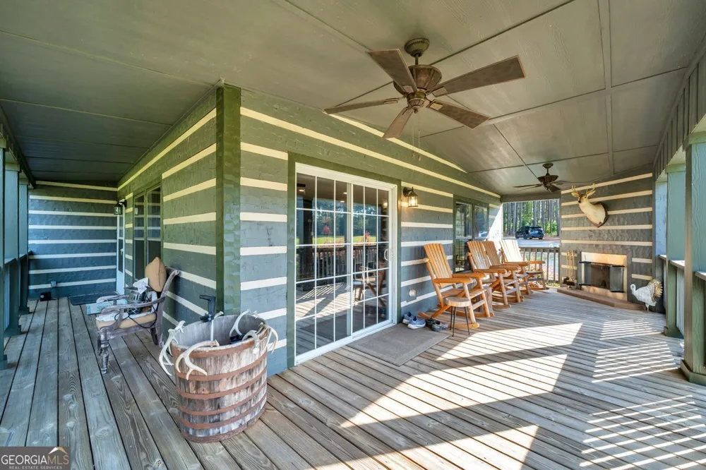 290 T W Leverette RD Jackson, GA 30233
