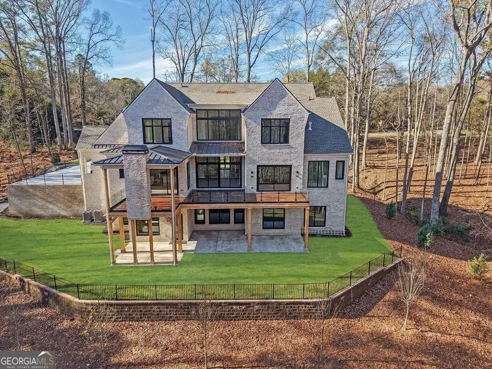 115 Oak Leaf TRL Milton, GA 30004