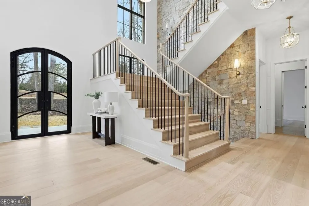 115 Oak Leaf TRL Milton, GA 30004