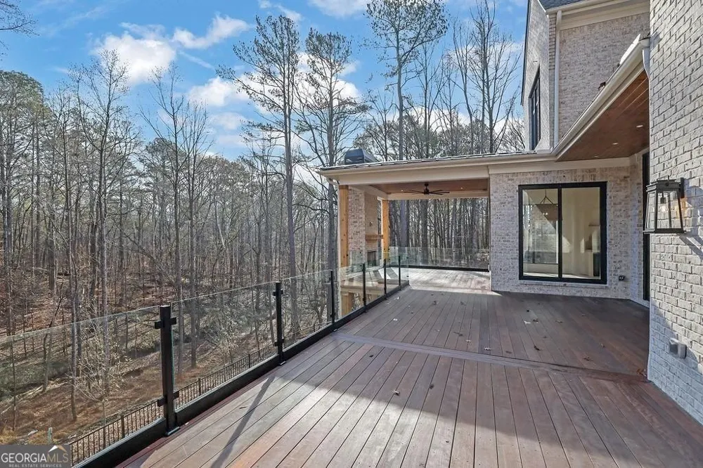 115 Oak Leaf TRL Milton, GA 30004