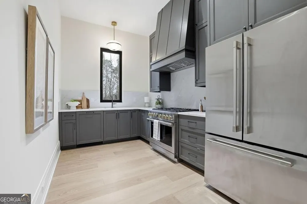 115 Oak Leaf TRL Milton, GA 30004