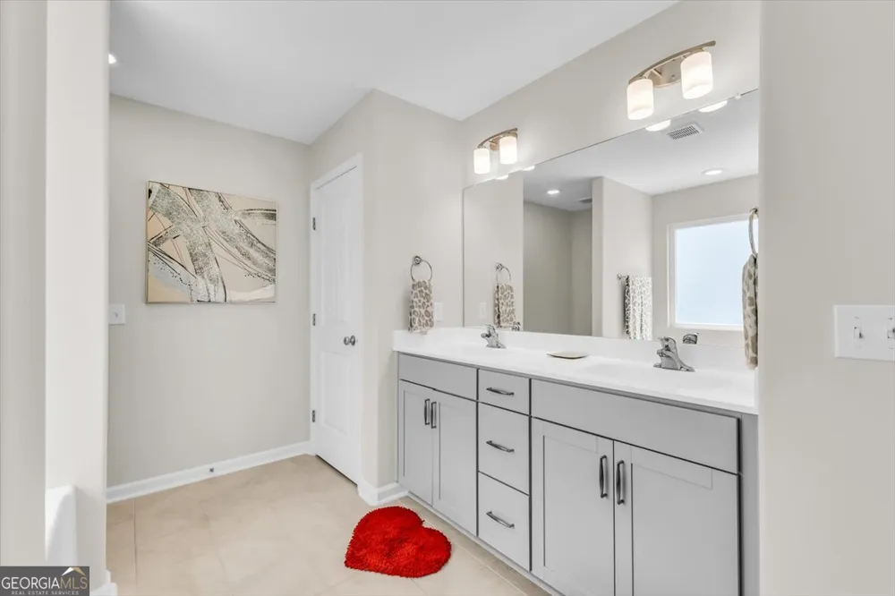 138 Grimsby RD Savannah, GA 31407