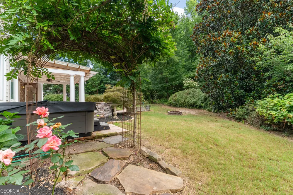66 Hidden Lakes DR Carrollton, GA 30116