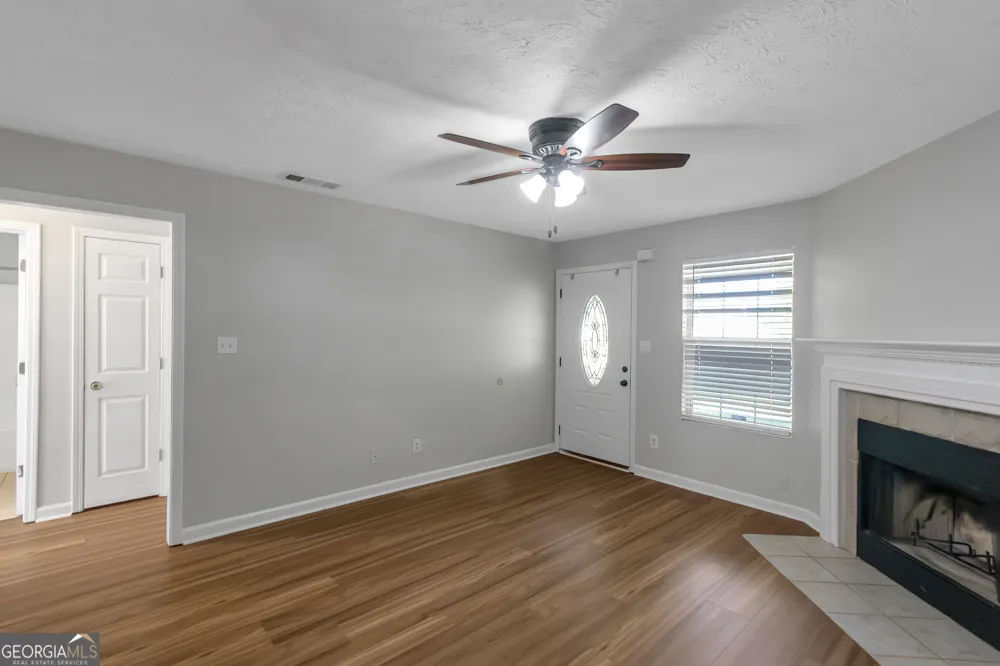 97 Livingston LN Covington, GA 30016
